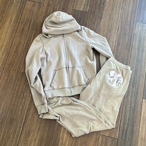 Pink sweat suit combo